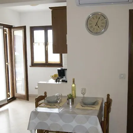 Popovic Apartment