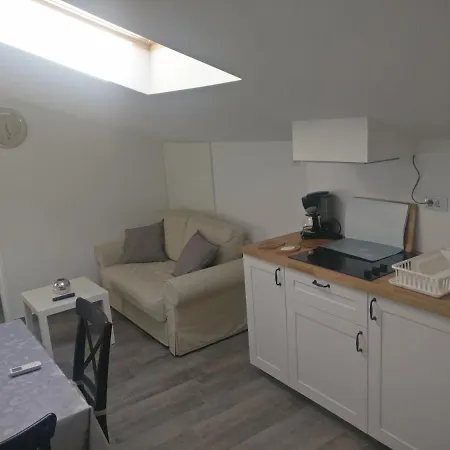 Popovic Апартаменти *