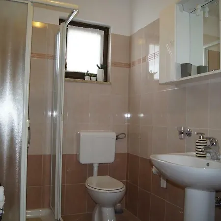 Апартаменти Popovic Пореч