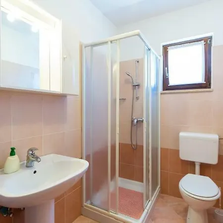 Апартаменти Popovic